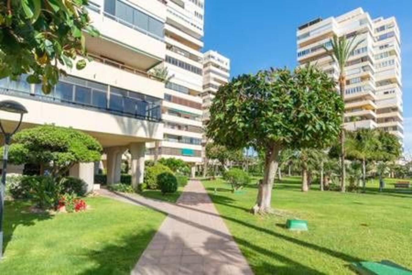 Playamar Waterfront Exclusive Apartment And Views Tower 2 Fl 14 Торремолінос Екстер'єр фото
